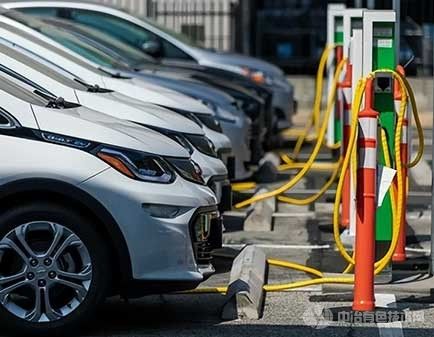 新能源汽车用氮化硅轴承球性能提升关键技术攻关