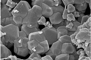 特定组成和形貌特征的长寿命锰酸锂基正极材料及其制备方法