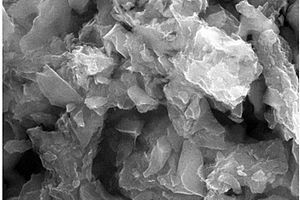 石墨烯包覆硫/多孔碳复合正极材料的水热制备方法