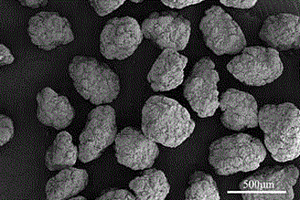 多孔二氧化硅改性硅砂及其制备方法