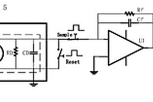 具备电荷富集的光电二极管电流检测装置及方法