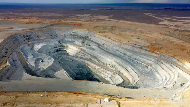 哈萨克斯坦：具有很大的潜力发现新的固体矿产矿床