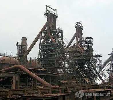 现代冶金生产中的高炉炼铁