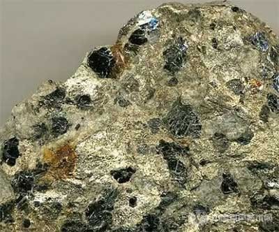《科学进展》：科学家揭秘碳酸岩型金属矿床的成因之谜！