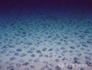 日本在海底发现超过2亿吨富含电池金属的锰结核