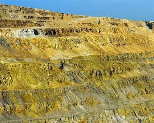 洛阳钼业：加速产能扩张，四年内刚果矿铜产量飙升至百万吨级大关！