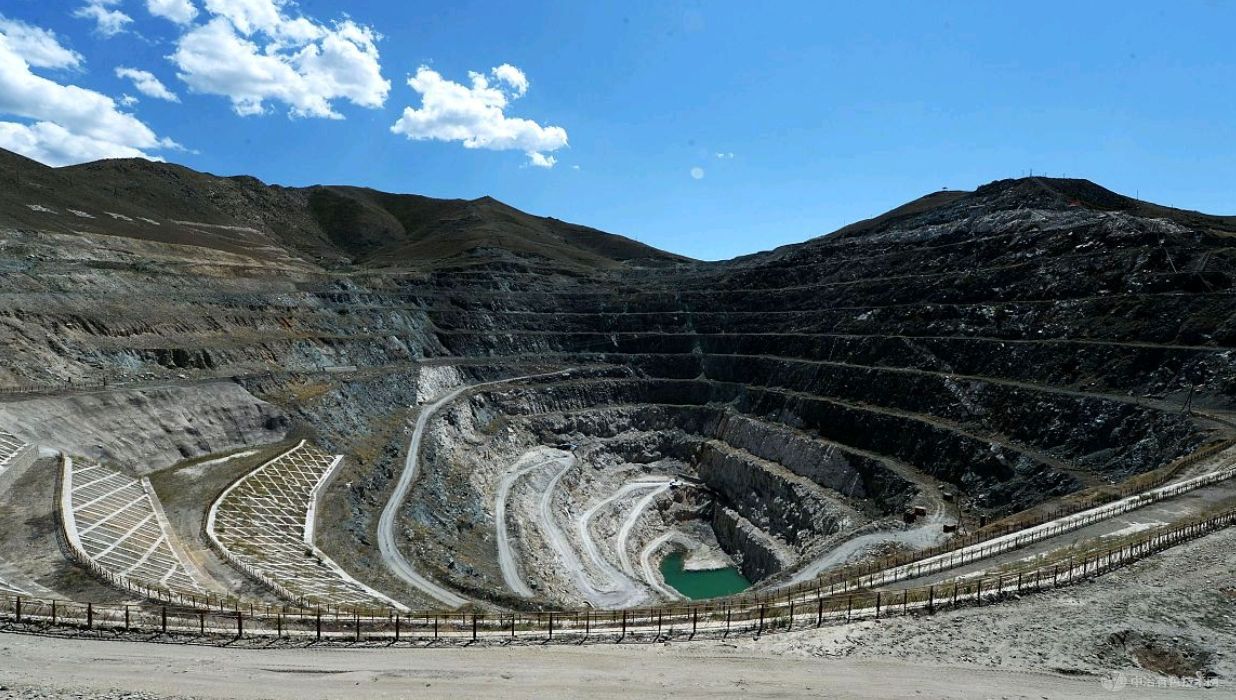 McEwen的Los Azules铜矿项目获关键环境批准，迈向2026年建设