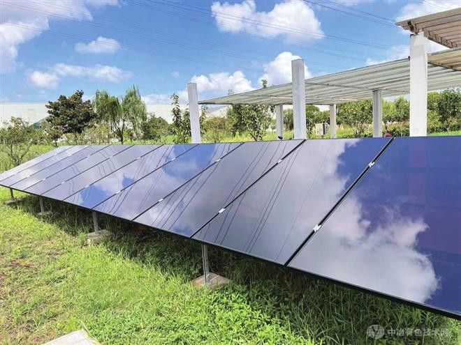 全国最大轨道新能源光伏项目成功实现全容量并网！