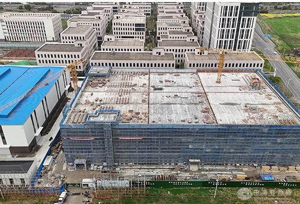江锦新能源科技自动涂布机项目主体结构封顶