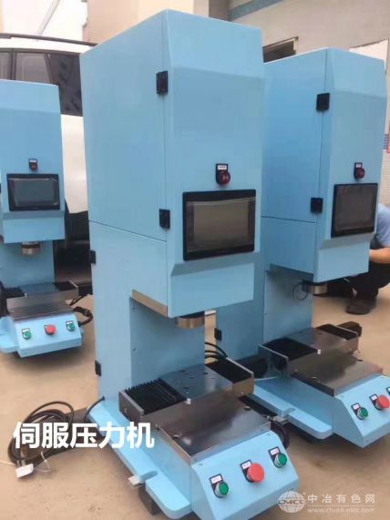 双轴双工位伺服压力机