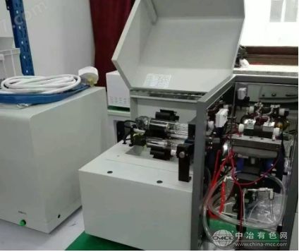 原子吸收分光光度计--火焰法