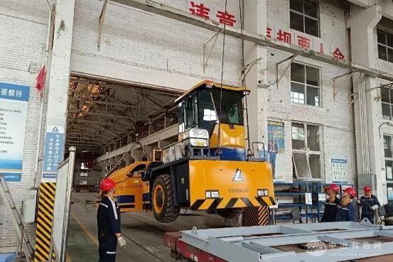 贵州铝厂阳极运输车突破极寒技术壁垒  成功出口哈萨克斯坦