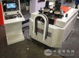 型材滚弯机