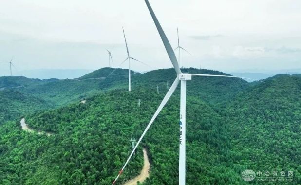 重庆最大单机容量风电项目实现全容量并网，开启绿色能源新纪元