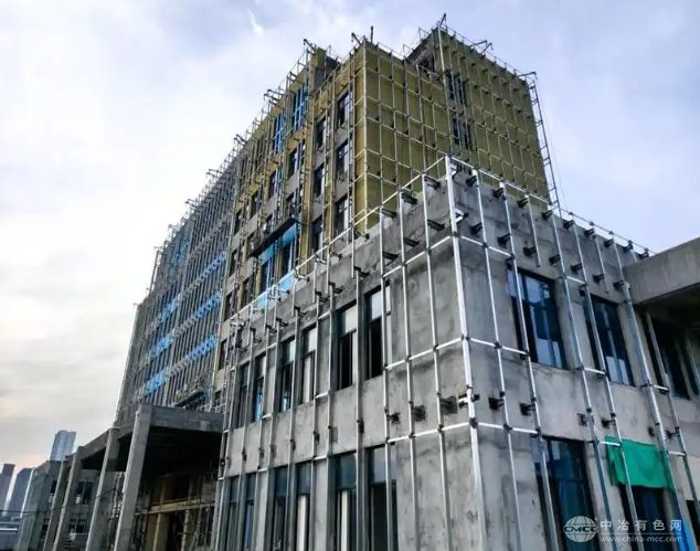 新型铝单板连接技术提升建筑幕墙稳固性