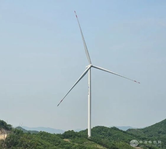 三峡新能源岫岩风电场350MW项目成功并网发电