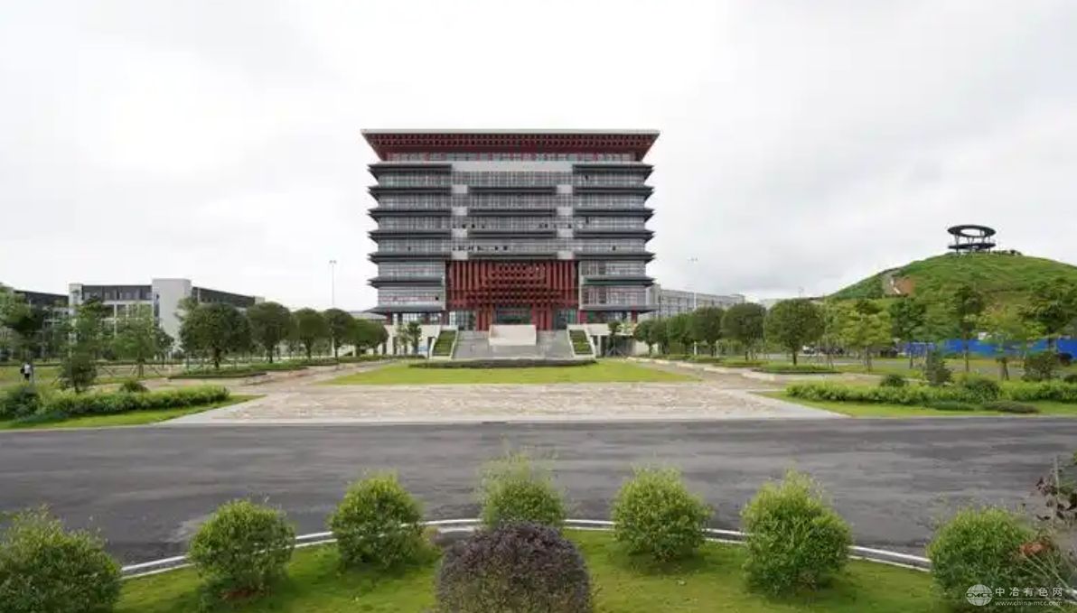 广西华创与广西大学深化校企合作 共促铜基新材料创新发展