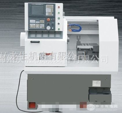 小型精密排刀式数控车床