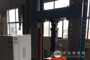 车桥旋转寿命试验机