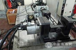 电液伺服外球节总成耐久性能试验台