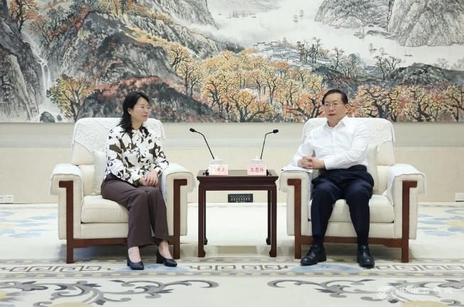 中创新航电池项目再扩版图 湖北武汉基地四期项目签约落地