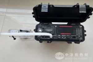  陆零玖