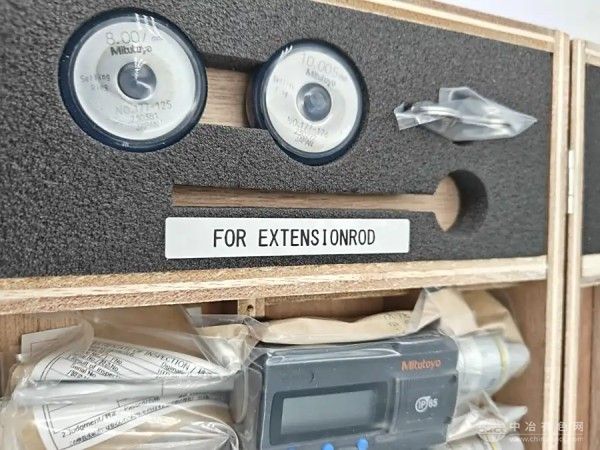 Mitutoyo日本三丰