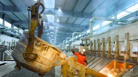 广西龙州龙宇新材料公司铝业基地项目正式投料生产