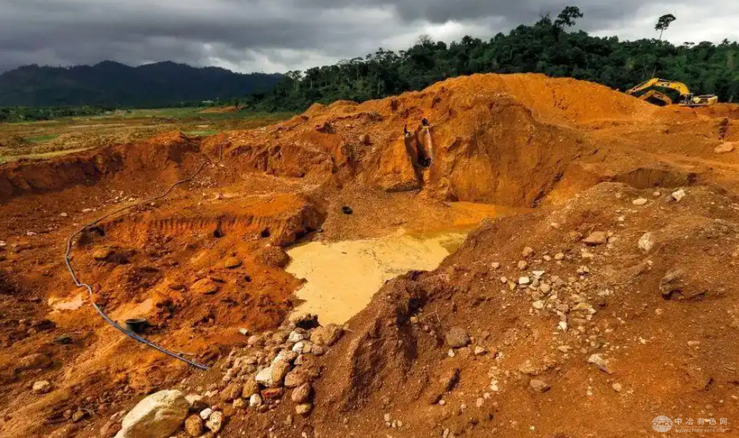 加纳调整铝土矿开发战略 寻求国际资本参与
