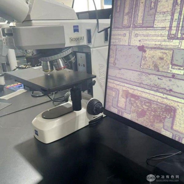 ZEISS