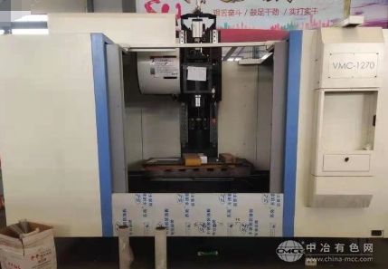 金属切削立式加工中心