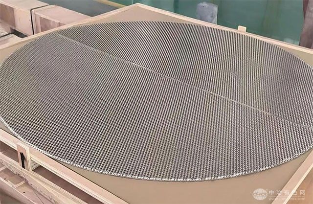 宝钛集团创新突破！大尺寸镍极板助力清洁能源发展