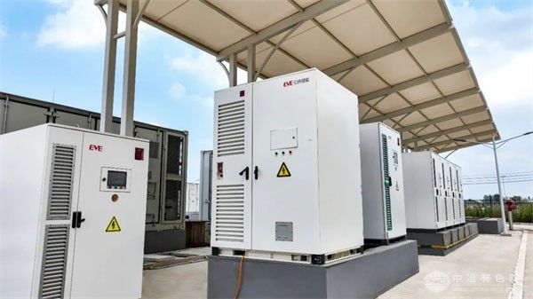 亿纬锂能首套大容量钠离子电池储能系统成功并网 开启商业化新篇章