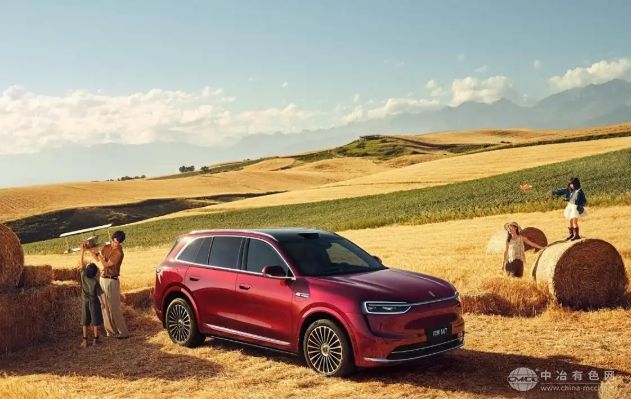 华为DriveONE赋能，问界M7以卓越电机重新定义家庭SUV幸福标准