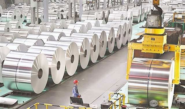 西南铝数智化转型成效显著 AI赋能铝材加工提质增效